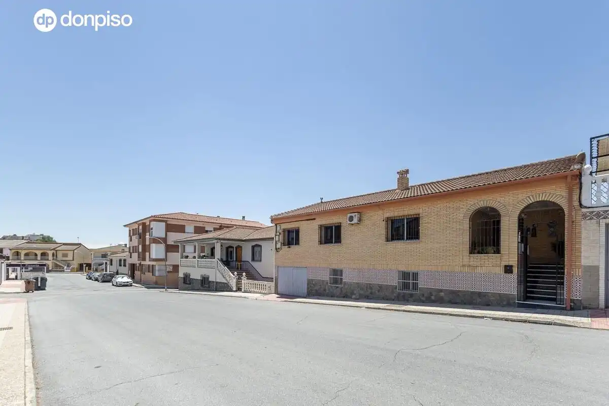 Casa o xalet en venda a Calle Calle Gran Vía de Colón, 22, Láchar