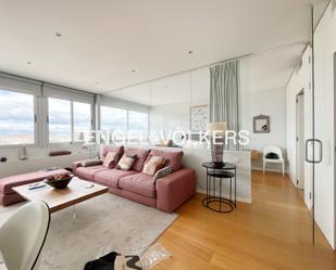 Living room of Apartment to rent in  Madrid Capital  with Air Conditioner