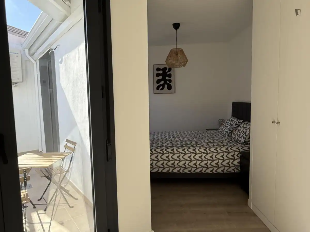 Dormitori de Apartament de lloguer en Málaga amb Aire condicionat, Calefacció i Moblat