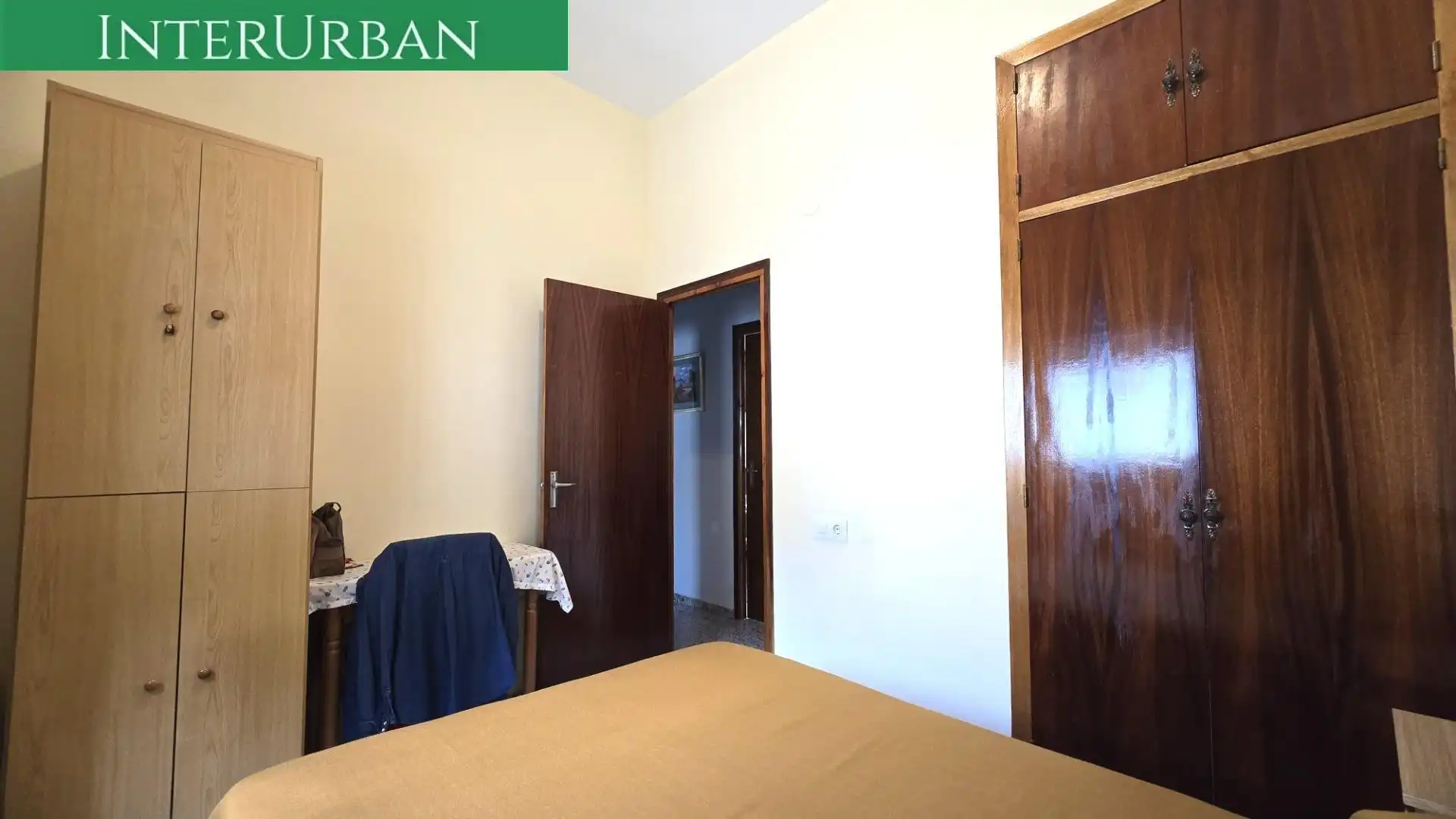 Habitación de Casa o chalet en venta en Casinos con Aire acondicionado, Calefacción y Jardín privado