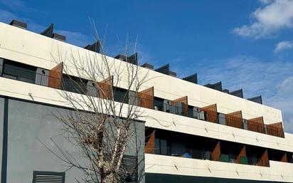 Vista exterior de Estudi de lloguer en San Sebastián de los Reyes amb Aire condicionat, Calefacció i Piscina comunitària