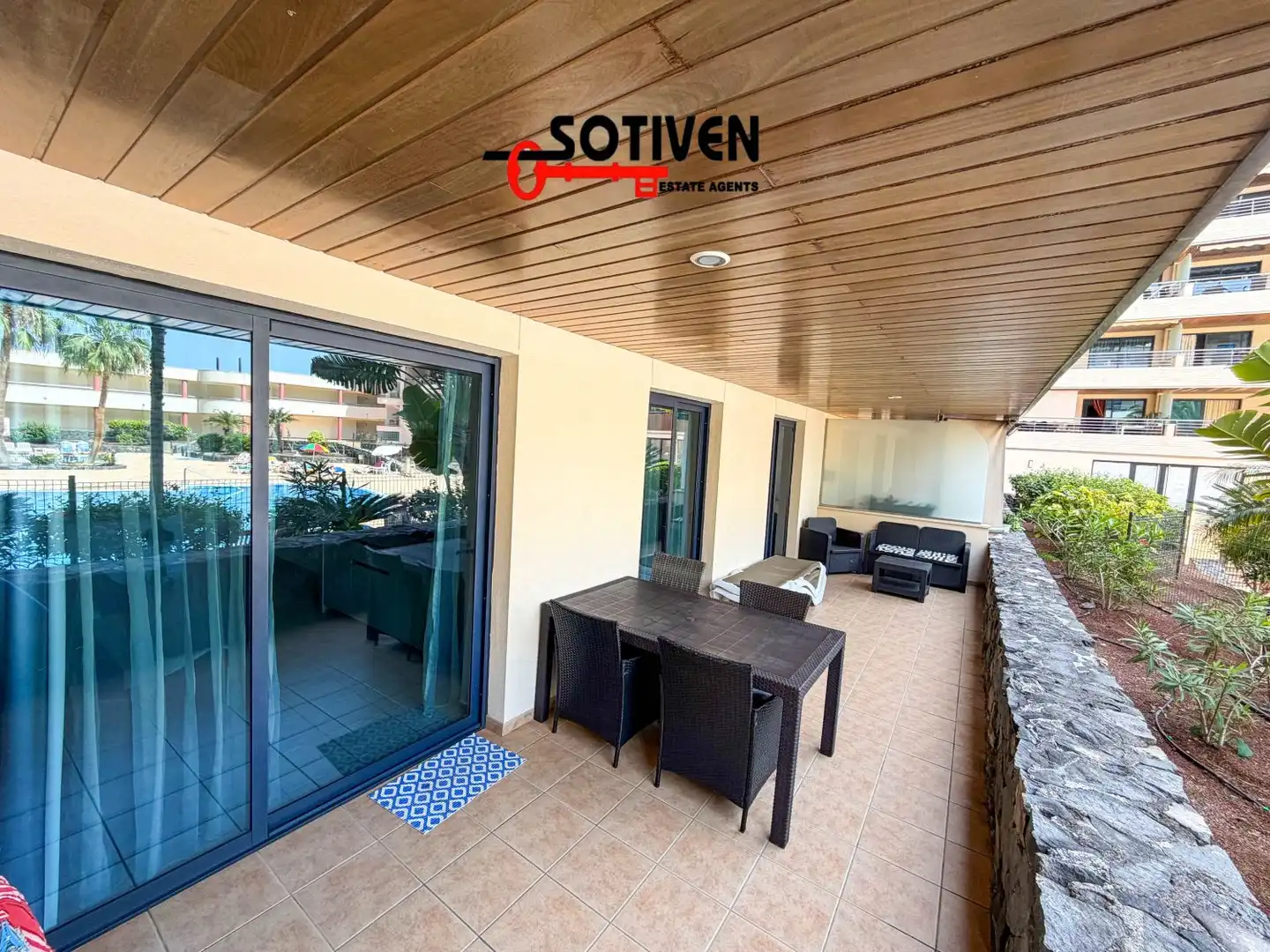Terraza de Apartamento de alquiler en Santiago del Teide con Terraza y Piscina comunitaria