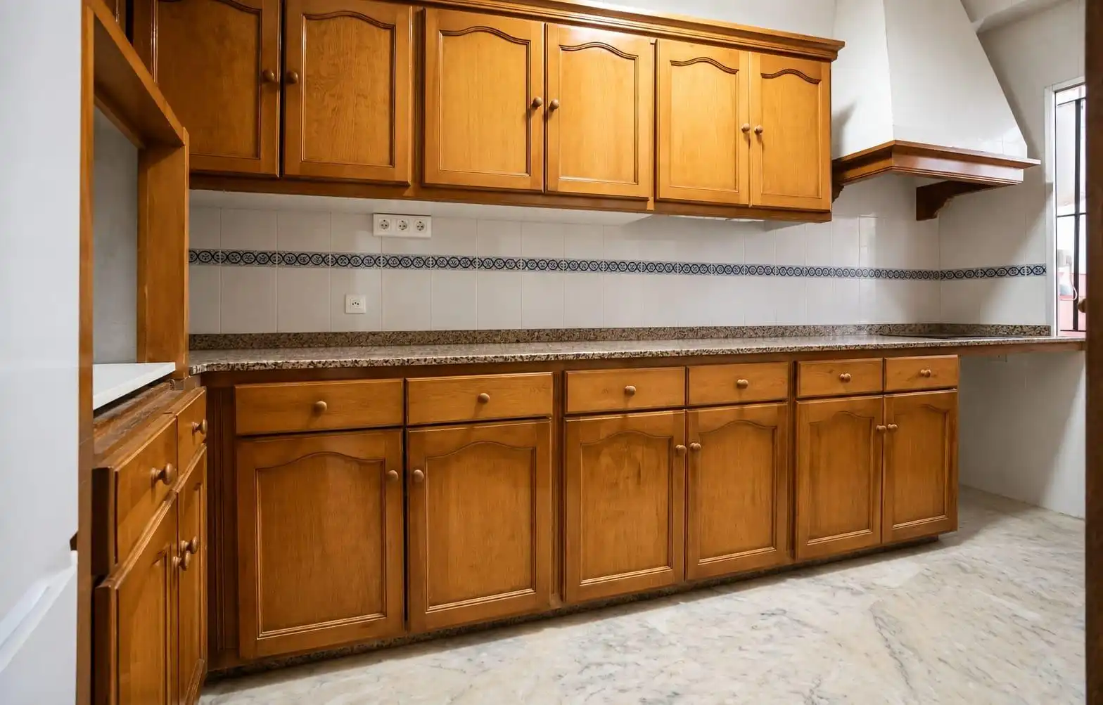 Cocina de Planta baja en venta en Carmona con Aire acondicionado