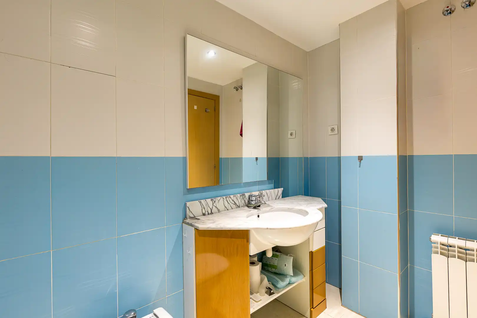 Baño de Ático en venta en Torrelles de Foix con Calefacción y Terraza