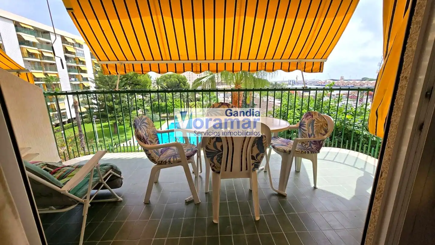 Terraza de Apartamento en venta en Gandia con Amueblado y Piscina comunitaria