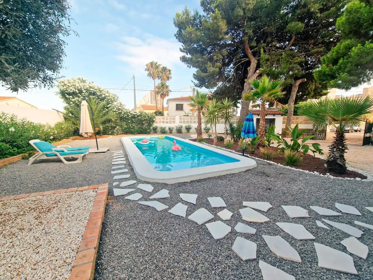 Casa con piscina en venta en Marisol Park - Ortembach - Los Almendros, imagen 7