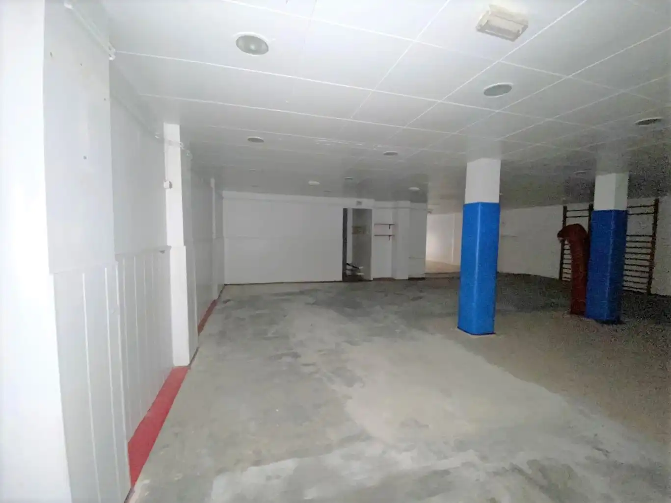 Local en venta en L'Hospitalet de Llobregat