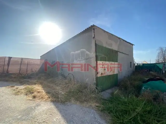 Vista exterior de Nave industrial en venta en Esquivias
