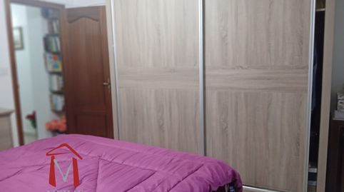 Amplio piso con 4 dormitorios, 2 baños, en zona mercado., image 4
