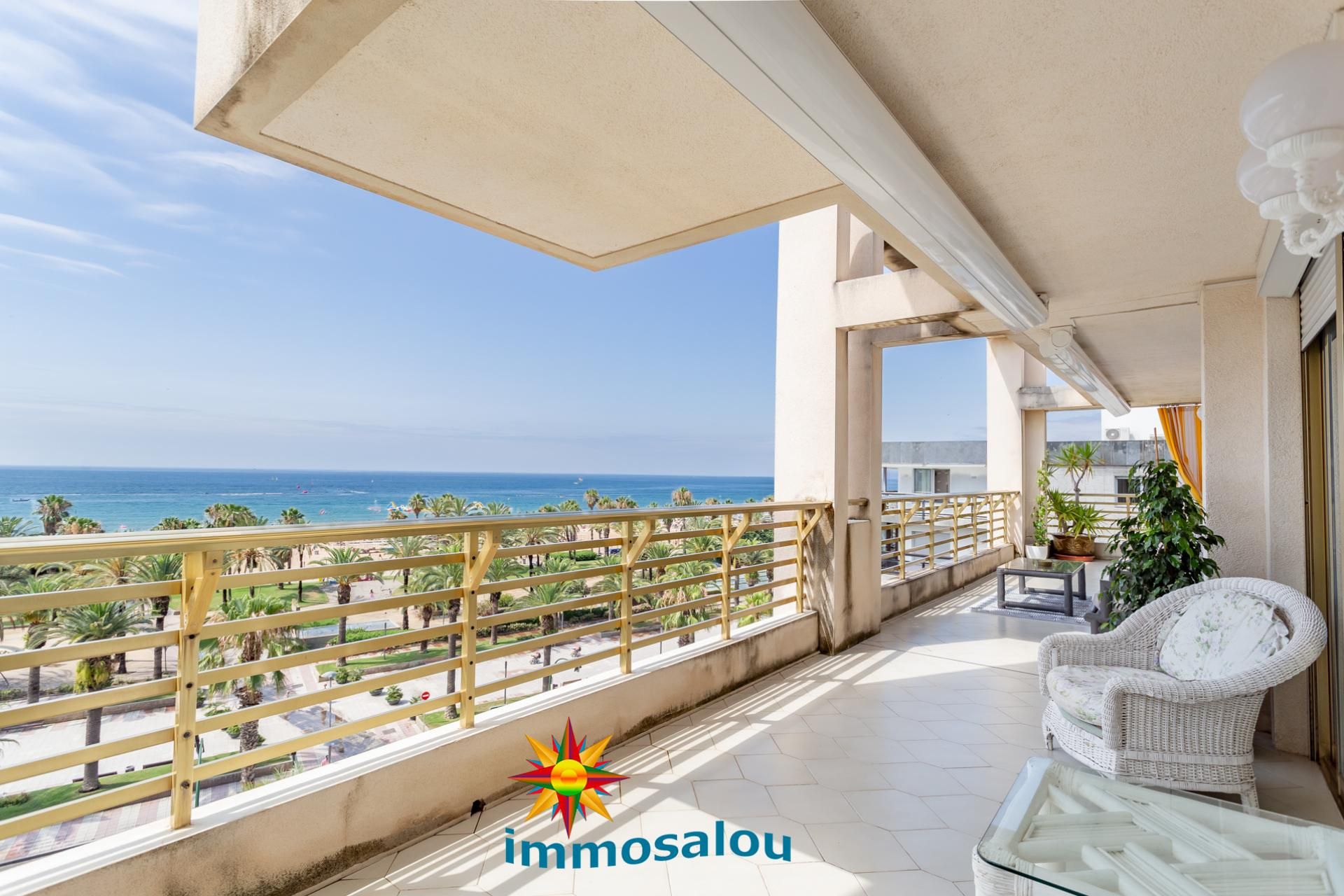 Terrace of Attic for sale in Salou  with Heating, Swimming Pool and Oven