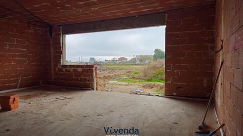Foto 4 de Casa adosada en venda a Calle Angel Nieto, Carranque, Toledo