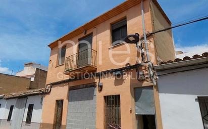 Vista exterior de Casa o xalet en venda en Torrent amb Terrassa