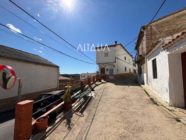 Casa-chalet en Venta en CUEVAS en Cardenete