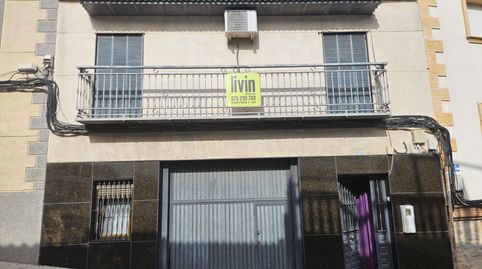 Foto 2 de Casa adosada en venda a San Felipe - El Almendral - La Merced, Jaén Capital