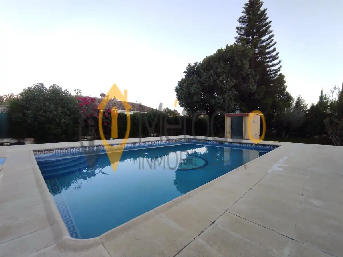 Casa o chalet en venta en Carmona, Carmona