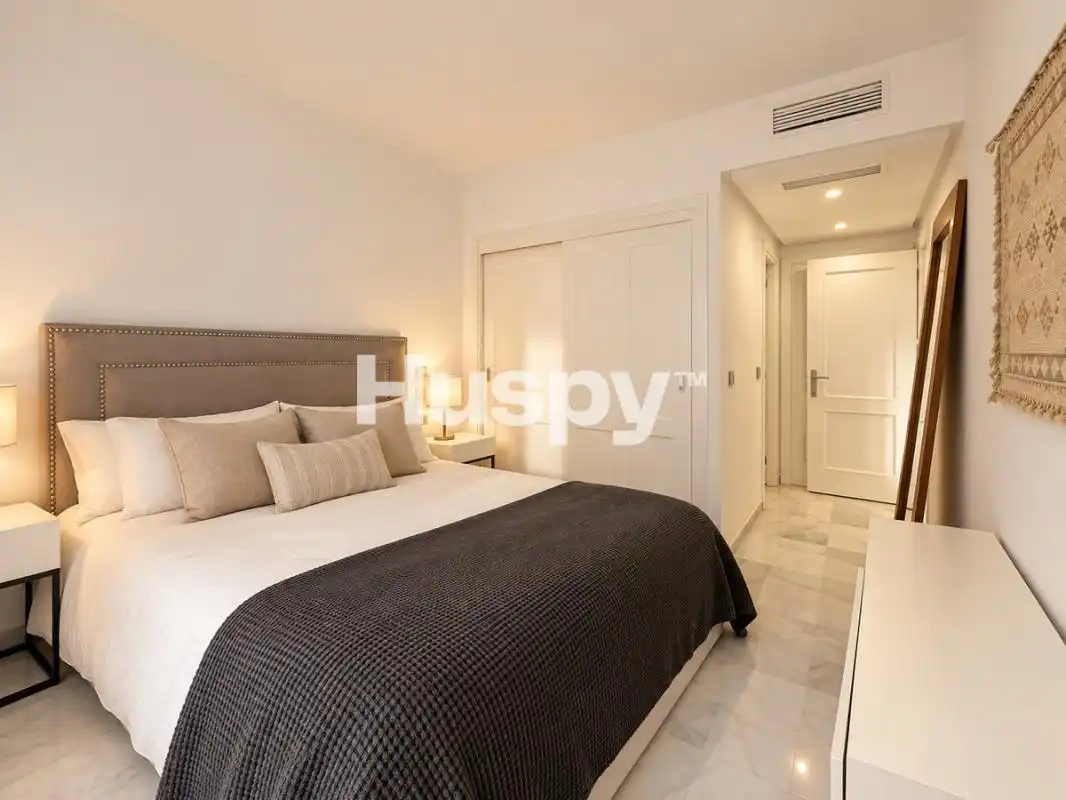 Flat for sale in Marbella, Málaga