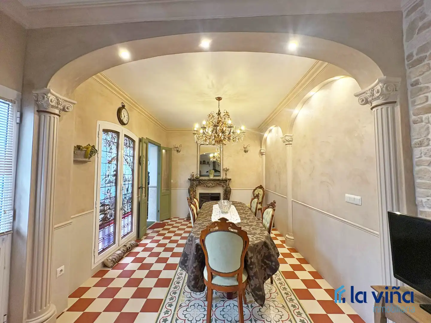 Comedor de Casa o chalet en venta en Aguadulce (Sevilla) con Calefacción, Jardín privado y Terraza