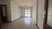 Flat for sale in Sta. Aurelia - Cantábrico - Atlàntico - La Romería, Cerro - Amate,  Sevilla Capital, imagen 2