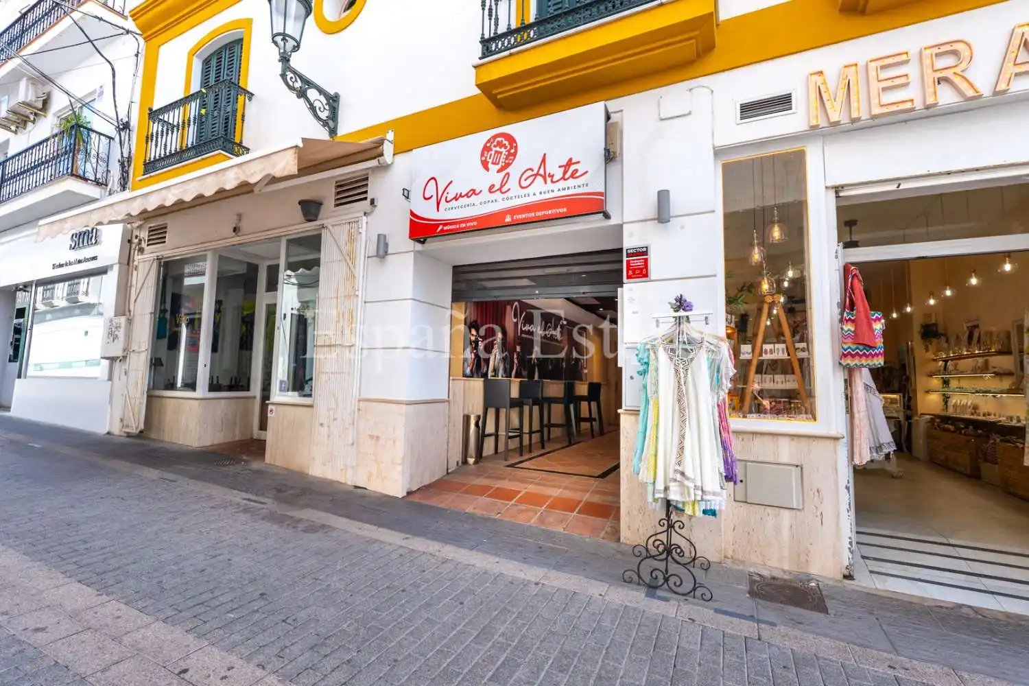 Vista exterior de Local en venta en Nerja con Aire acondicionado
