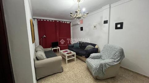 Foto 4 de Pis en venda a C. Urbión, El Plantinar – Avda. La Paz - El Juncal, Sevilla