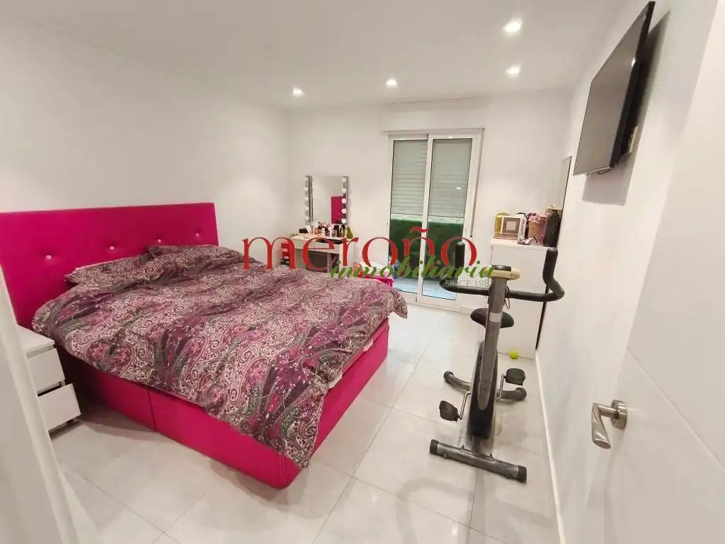 Piso en venta en El Raval - Portes Encarnades