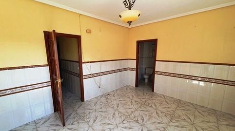 piso de cuatro habitaciones y un baño, imatge 2