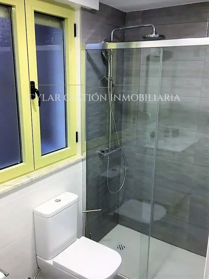 Flat with balcony to rent in Azafranal, imagen 11