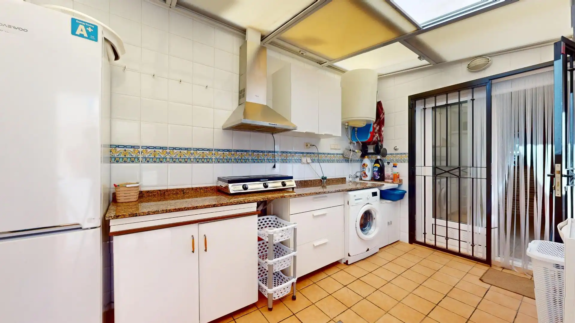 Kitchen of Detached homes for sale in Pilar de la Horadada  with Air Conditioner, Terrace and Community pool