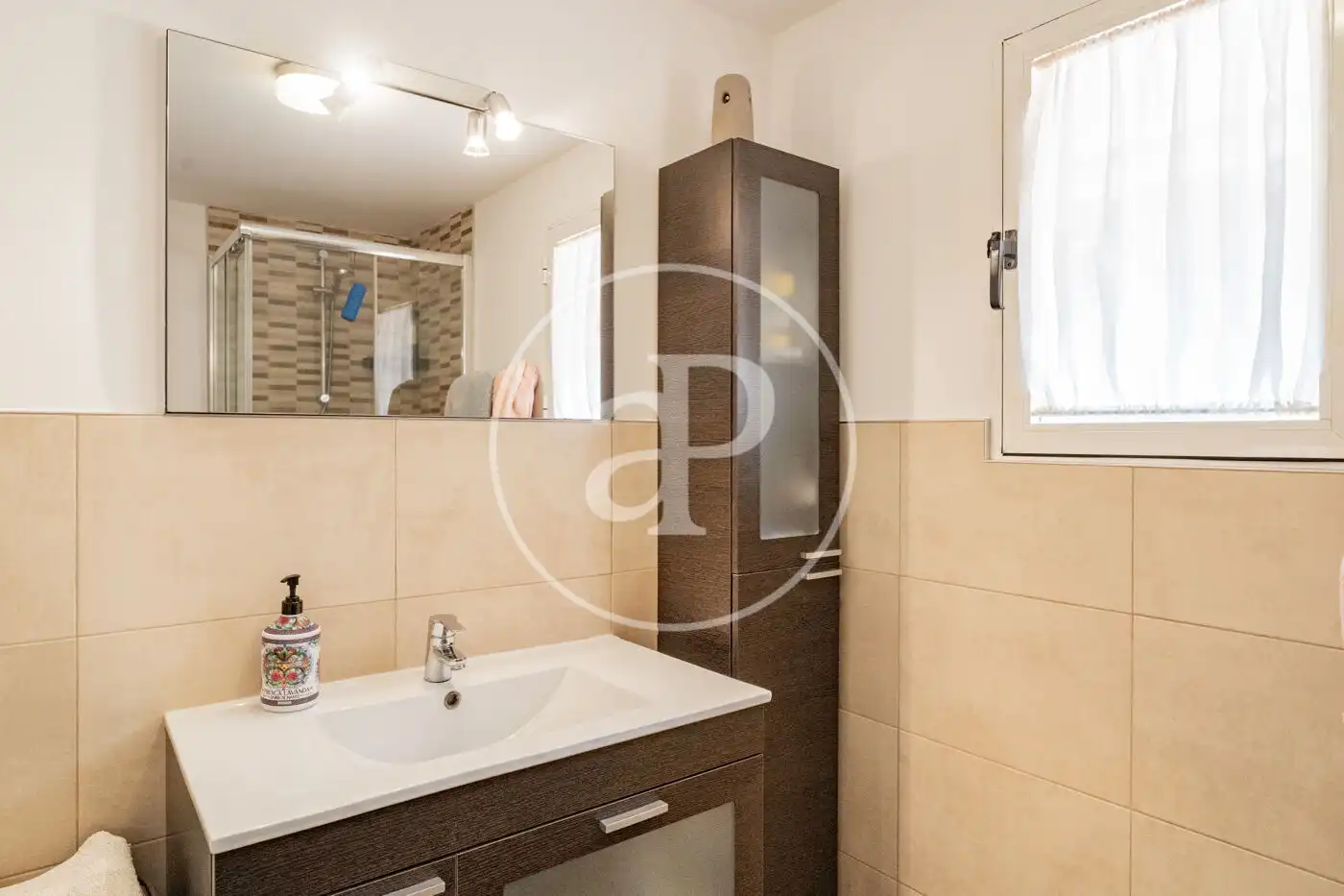 Bany de Casa o xalet en venda en Boadilla del Monte amb Calefacció, Jardí privat i Traster