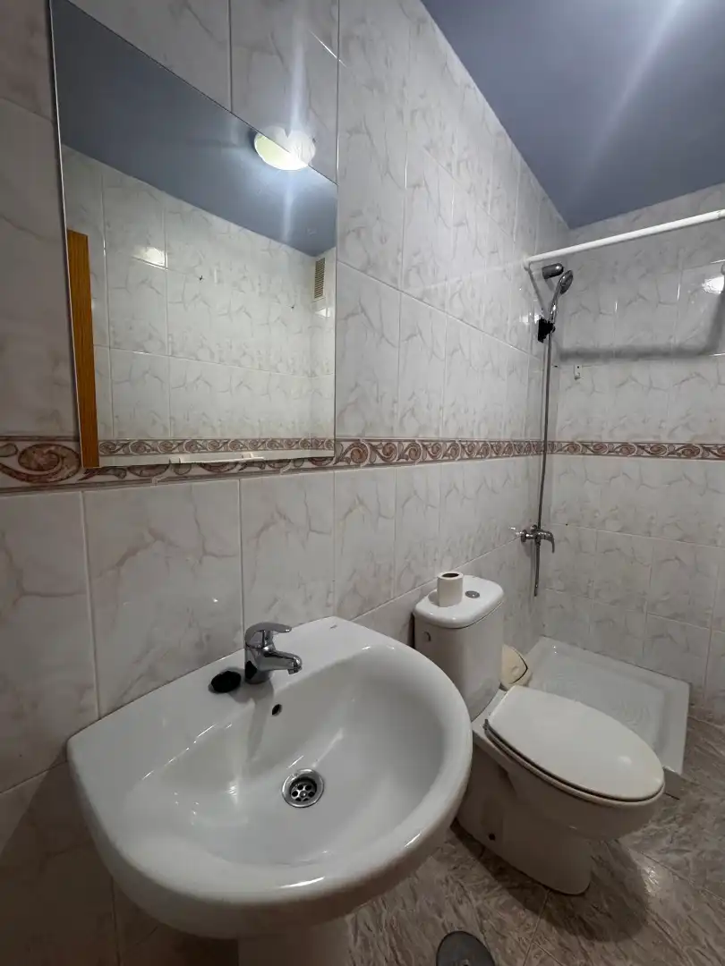 Baño de Piso de alquiler en Agüimes con Trastero, Amueblado y Microondas