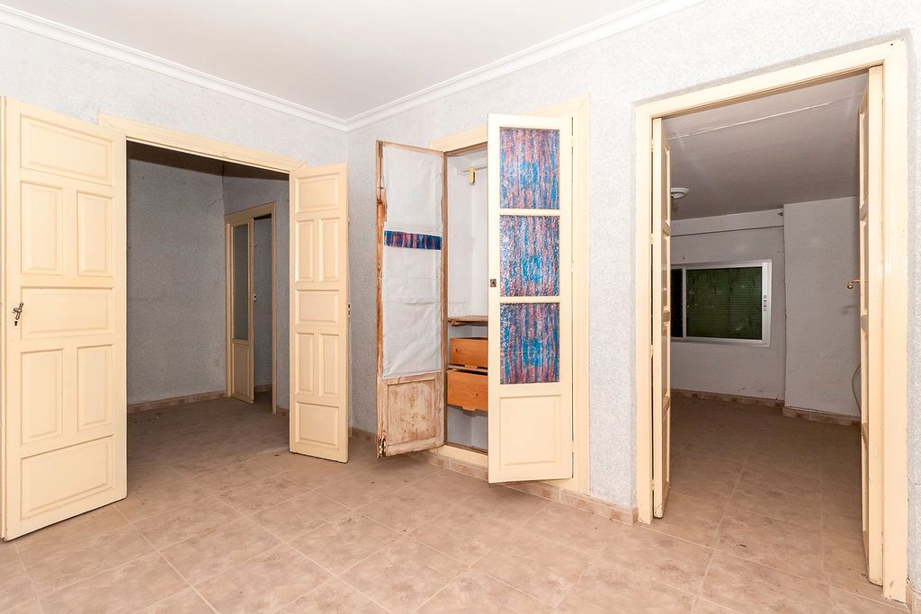 Dormitori de Casa o xalet en venda en Alcaudete