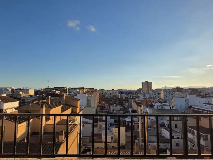 Exterior view of Flat for share in Sur