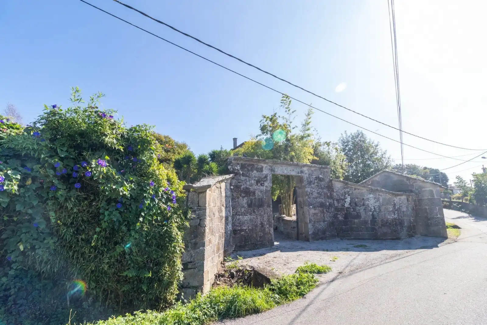 Vista exterior de Edificio en venta en Cangas 