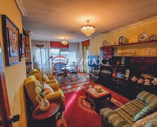 Living room of Flat for sale in Vigo   with Heating, Terrace and Storage room