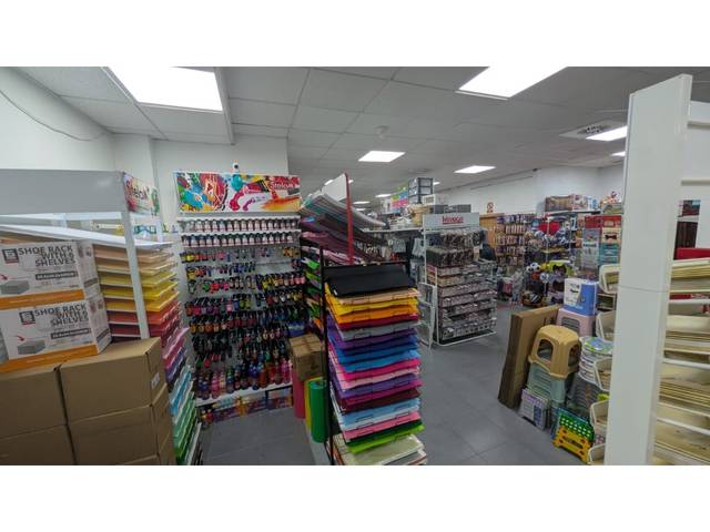 Local comercial en Venta en La Pobla Llarga