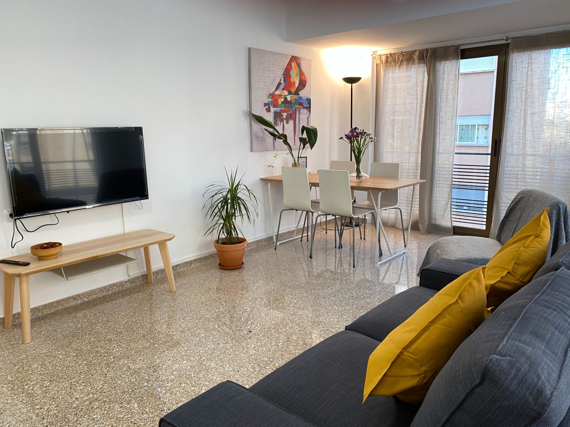 Sala d'estar de Pis de lloguer en  Valencia Capital amb Aire condicionat, Calefacció i Moblat