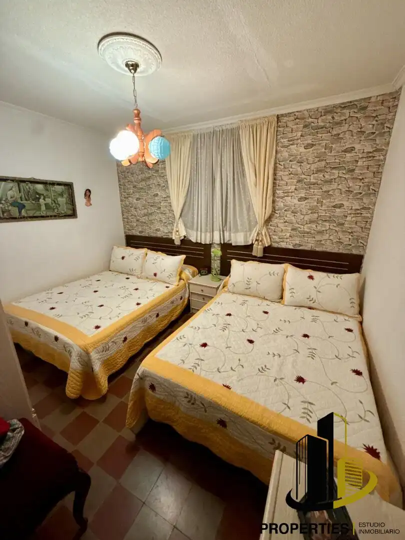 Bedroom of Houses for sale in Fuentes de Béjar