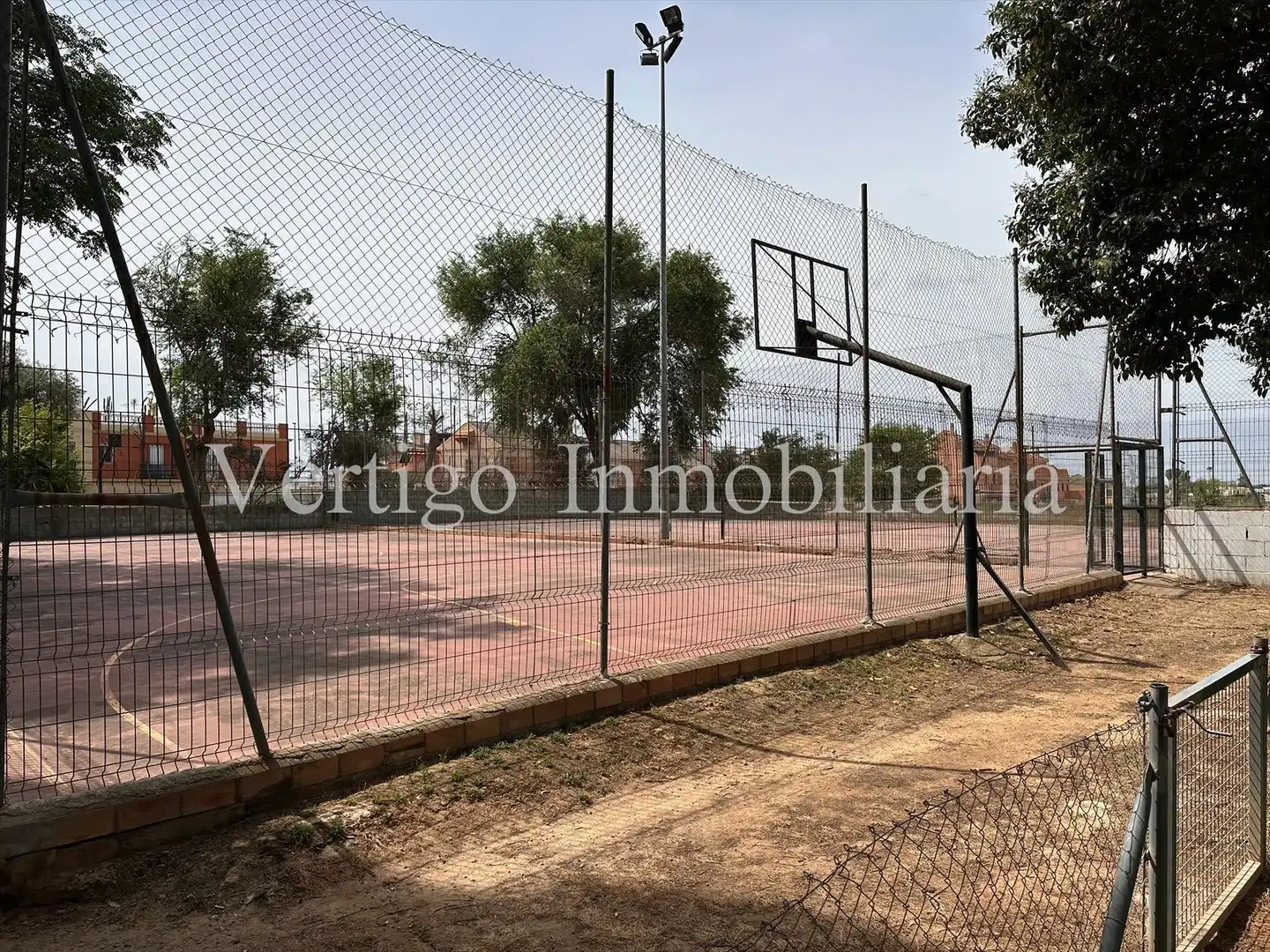 Flat for sale in Urbanizacion Parque Giralda, 1, La Hacienda - Nueva Andalucía