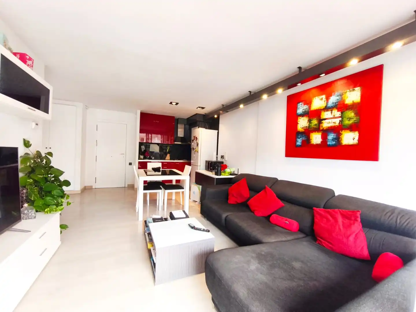 Appartement compact avec terrasse à vendre à Fenals, imagen 3