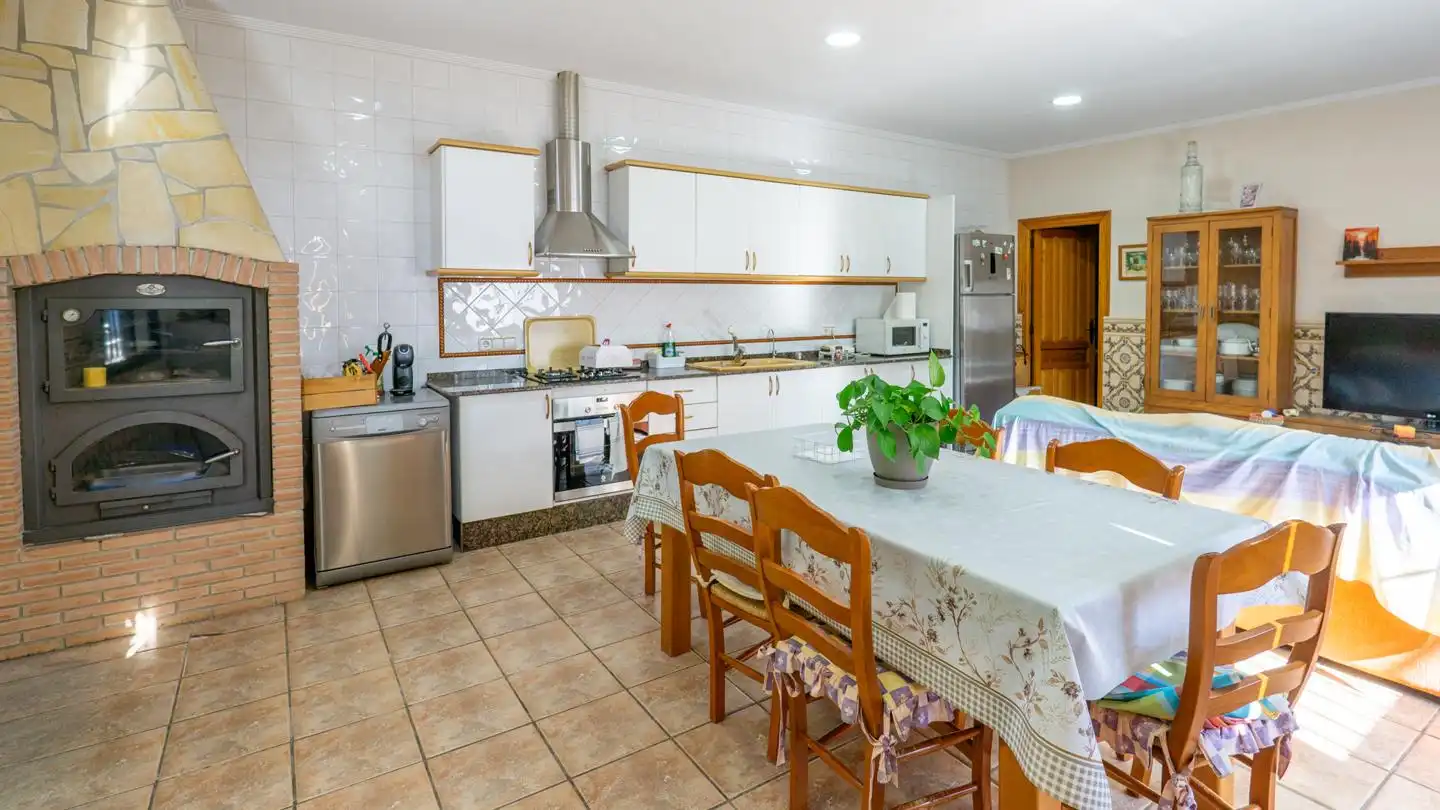 Cocina de Casa o chalet en venta en Crevillent con Aire acondicionado, Jardín privado y Terraza