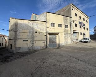 Exterior view of Industrial buildings for sale in Ledrada