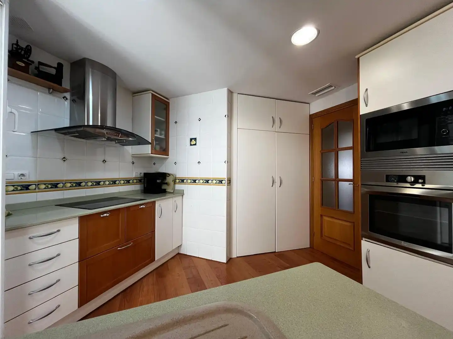 Cocina de Piso en venta en Murcia con Aire acondicionado, Calefacción y Jardín privado