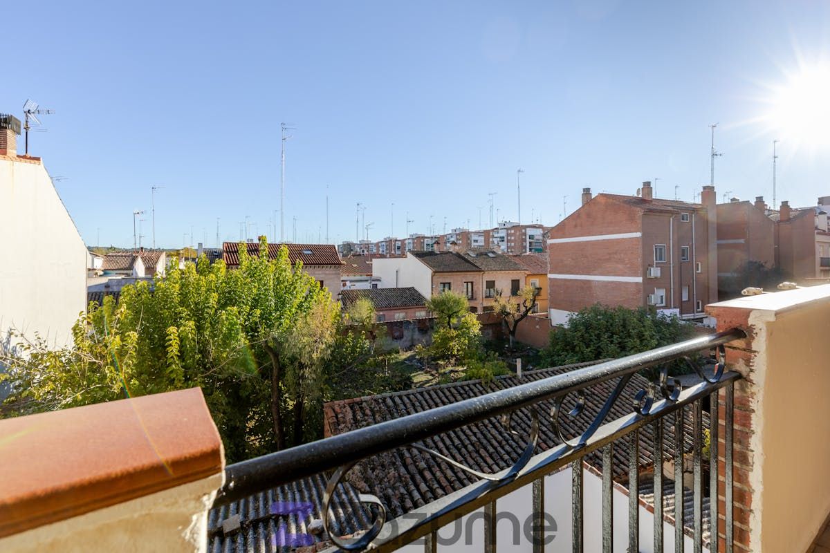Exterior view of Flat to rent in Alcalá de Henares  with Air Conditioner, Heating and Terrace