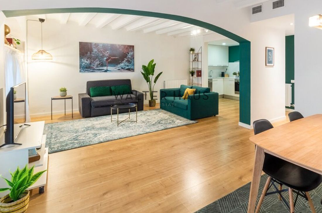 Living room of Flat for sale in  Barcelona Capital  with Air Conditioner, Heating and Terrace