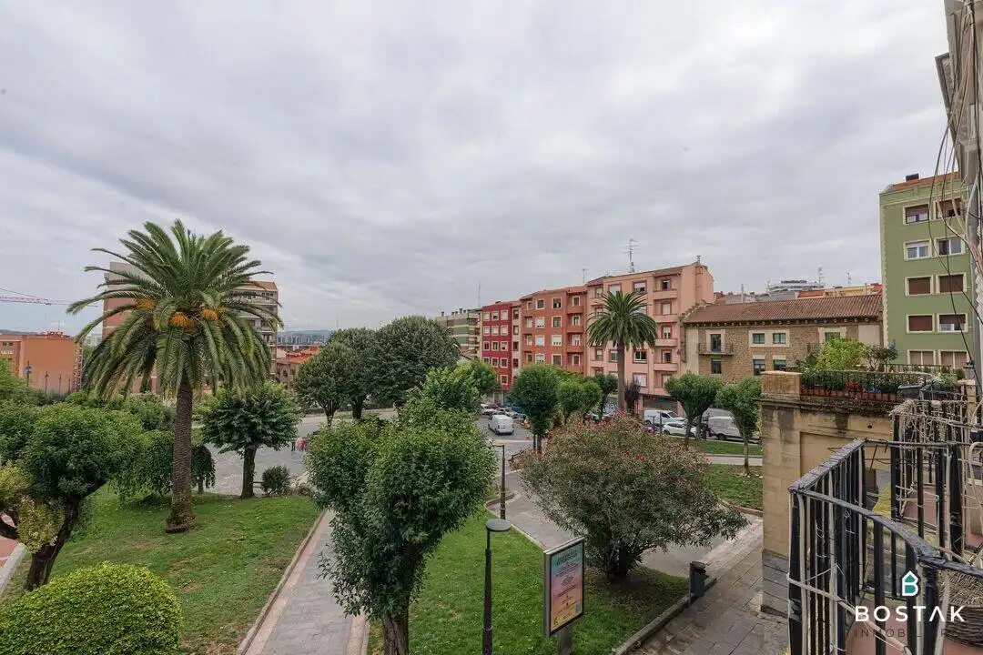 Exterior view of Flat for sale in Barakaldo   with Heating and Terrace