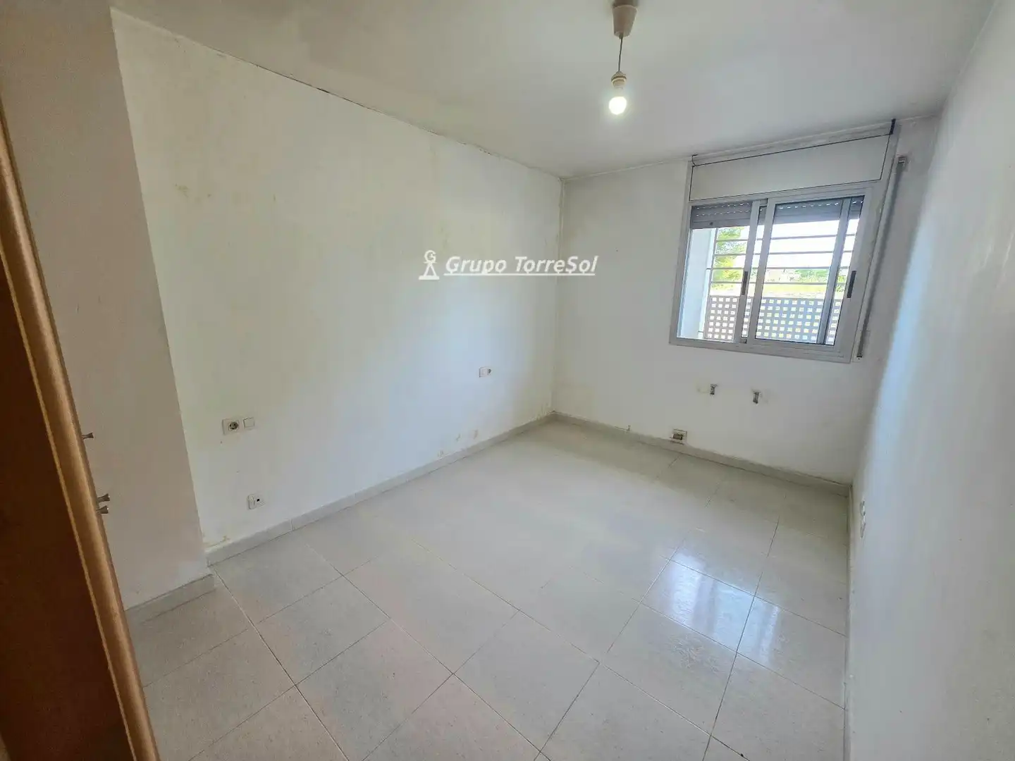Piso en venta en Torredembarra con Calefacción, Piscina y Piscina comunitaria