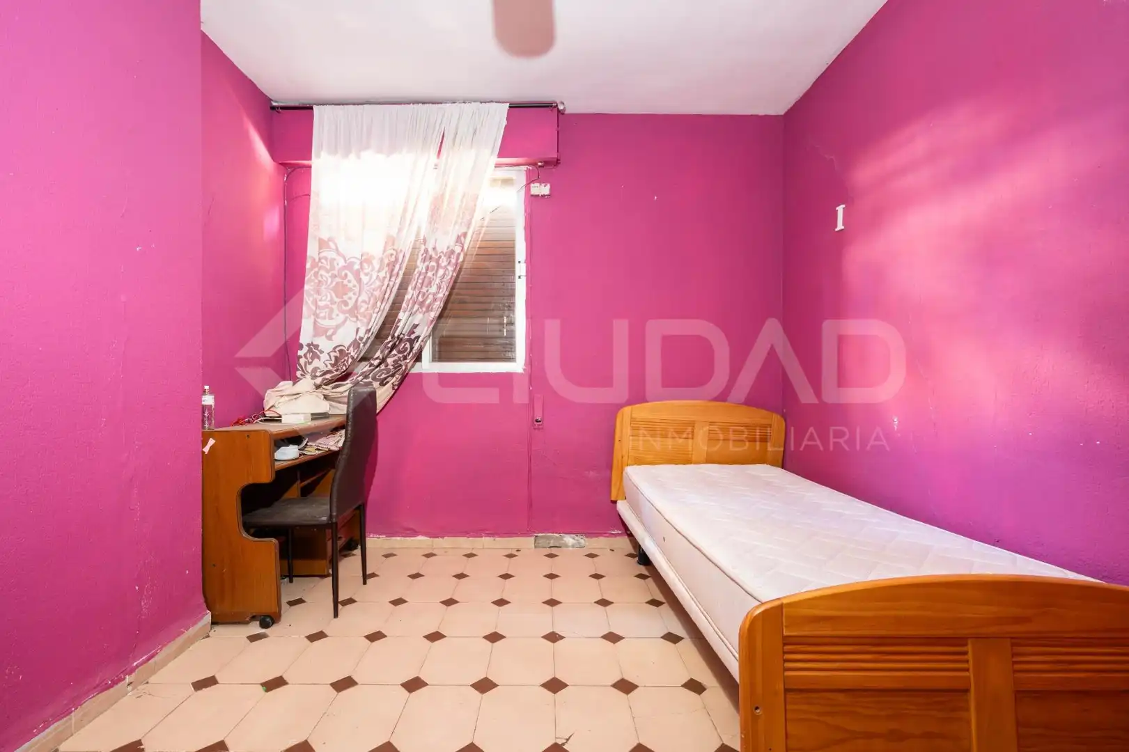 Bedroom of Flat for sale in Nervión