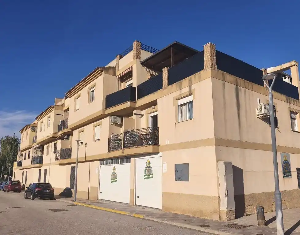 Vista exterior de Pis en venda en Mediterráneo - Ronda Lindaraja