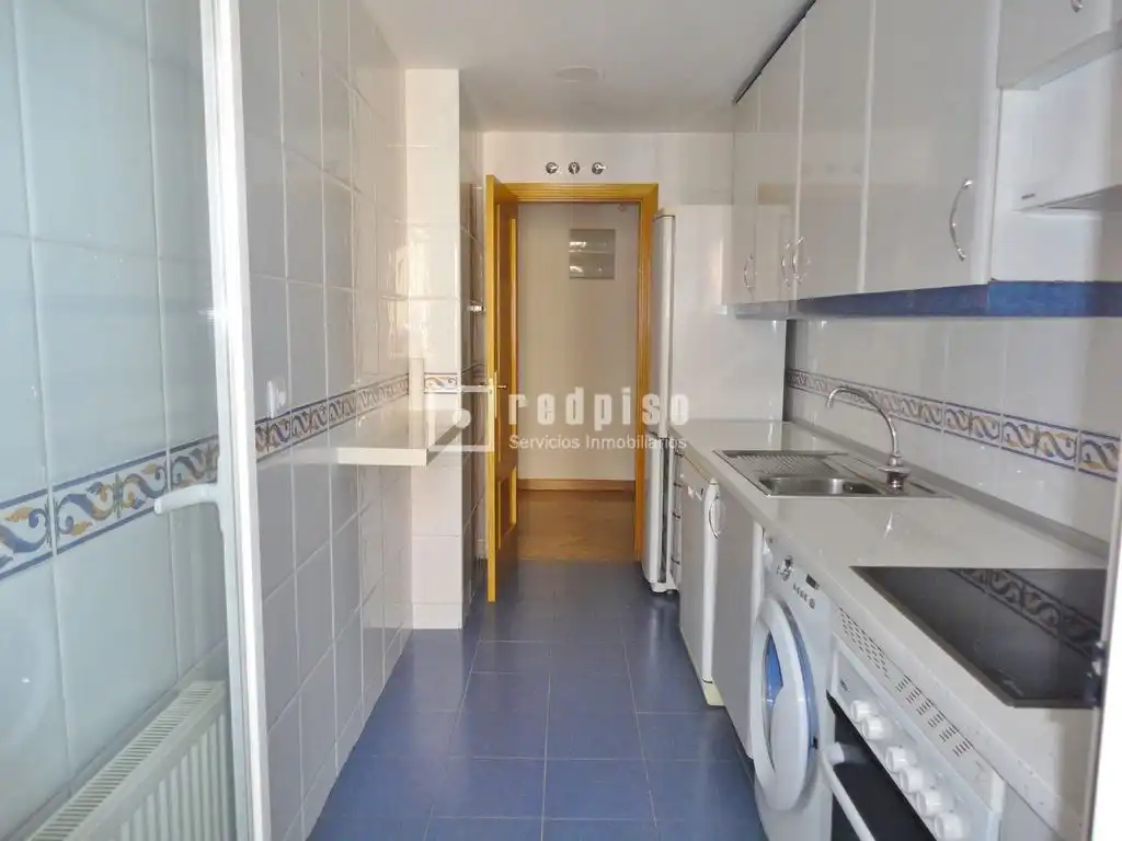 Kitchen of Flat for rent in Madrid  with Air Conditioner, Heating and Private garden