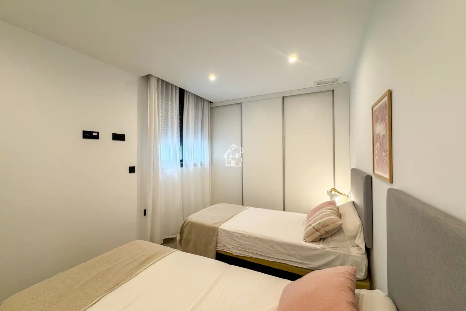 Bedroom of Flat for rent in Torrevieja  with Air Conditioner, Furnished and Oven